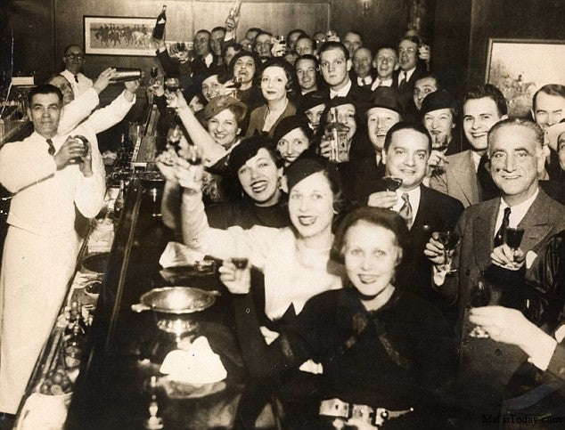 Female Bootleggers of the Prohibition Era - The Women that Made it Possible